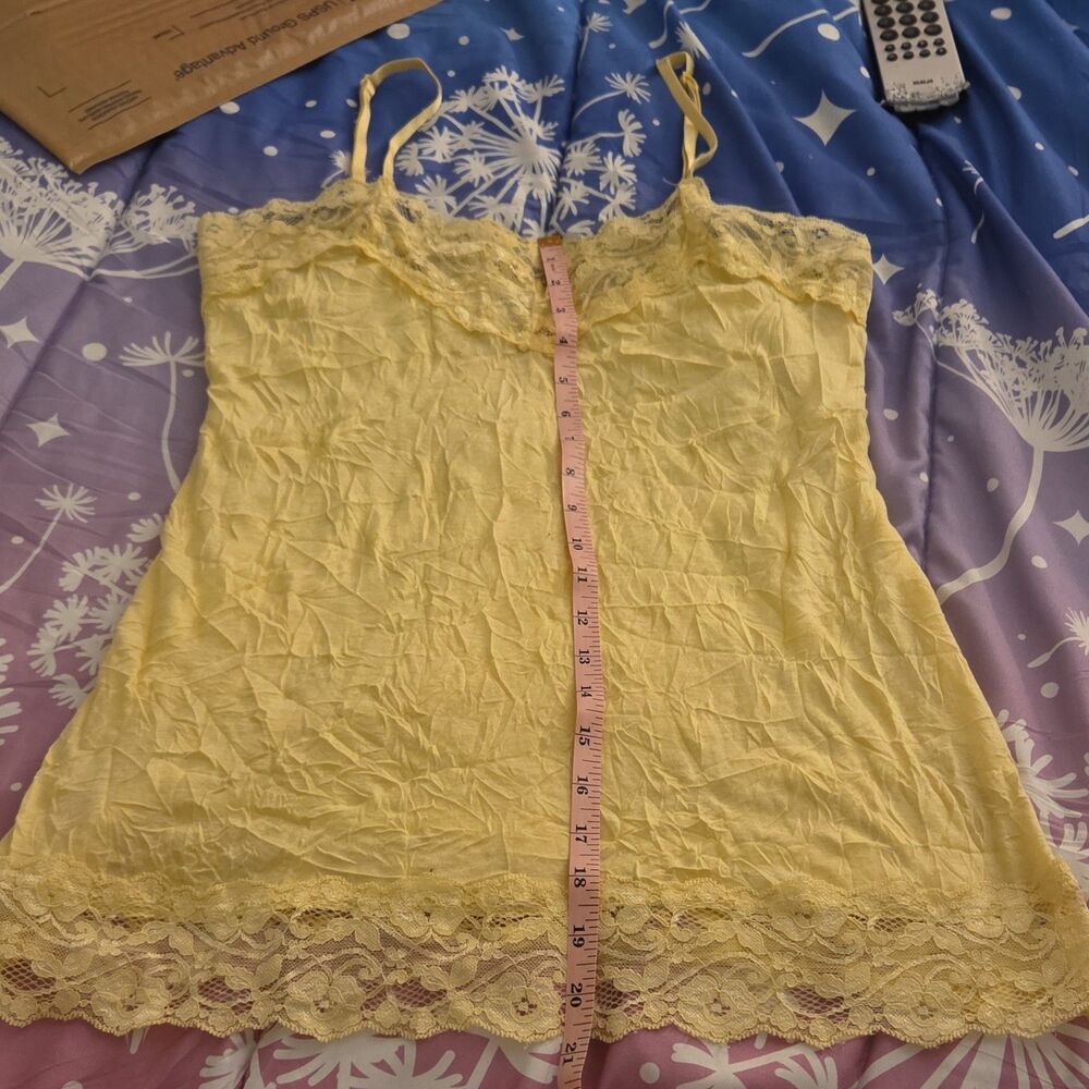 Women's Light Yellow Lace Trim V-Neck Camisole Tank Adjustable Strap  L Babydoll